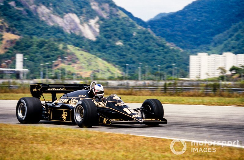 Nigel Mansell, Lotus 95T Renault