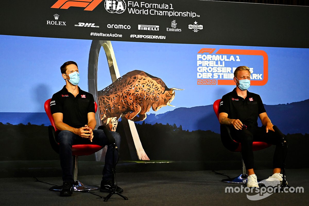 Romain Grosjean, Haas F1 and Kevin Magnussen, Haas F1 in the press conference