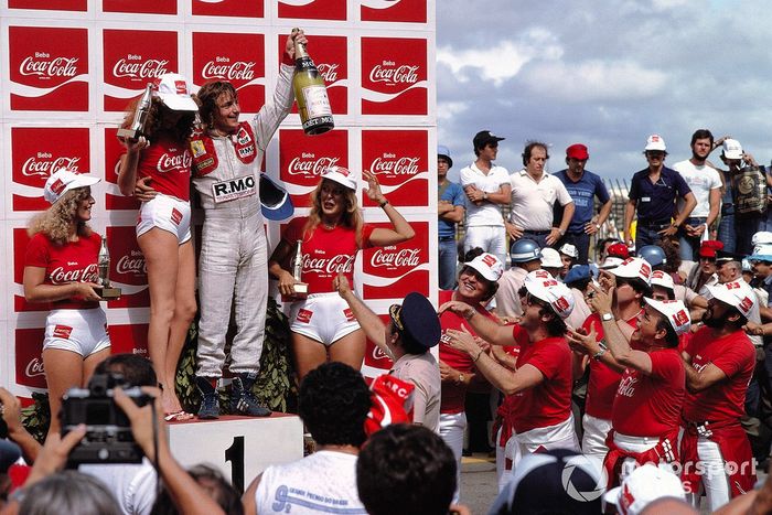 René Arnoux, Renault celebra su primera victoria en un Gran Premio