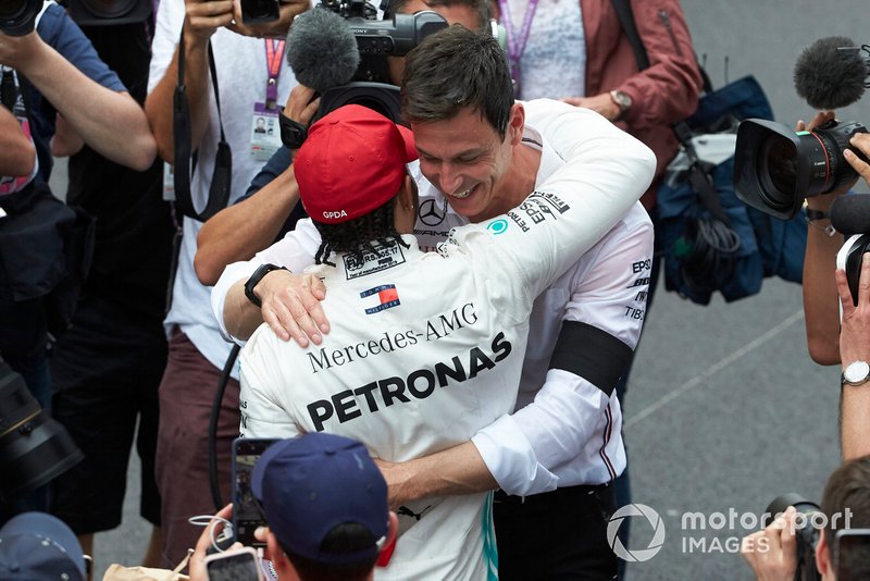Lewis Hamilton, Mercedes AMG F1, 1st position, celebrates after the race with Toto Wolff, Executive Director (Business), Mercedes AMG