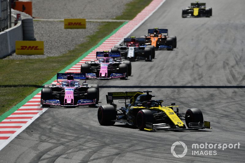 Daniel Ricciardo, Renault R.S.19, leads Sergio Perez, Racing Point RP19, and Lance Stroll, Racing Point RP19