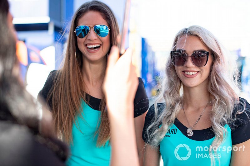 Grid girl