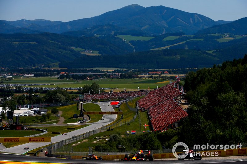 Max Verstappen, Red Bull Racing RB15, Kimi Raikkonen, Alfa Romeo Racing C38, Lando Norris, McLaren MCL34