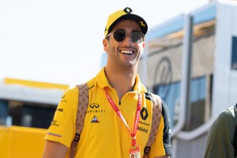 Daniel Ricciardo, Renault in de paddock