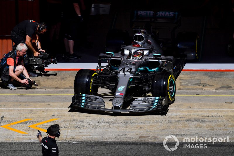 Lewis Hamilton, Mercedes AMG F1 W10, leaves the garage