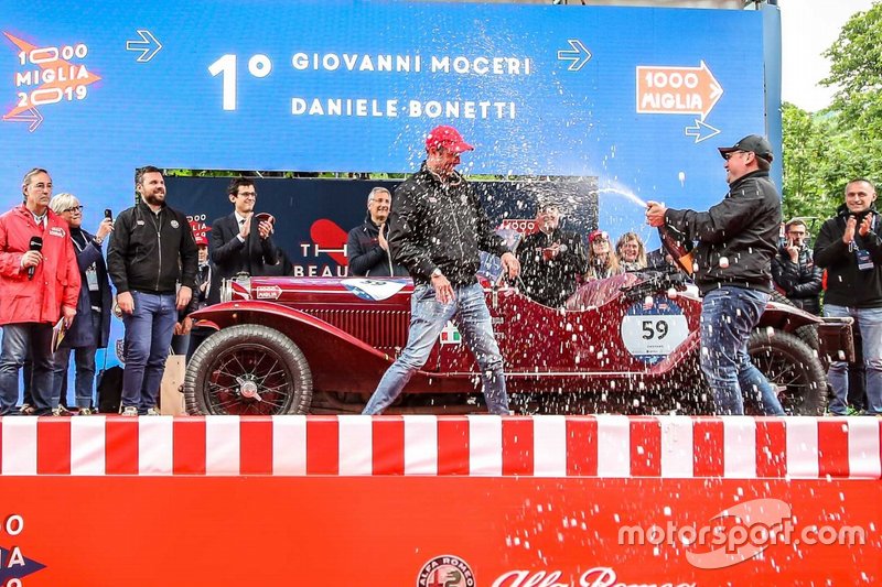 I vincitori Giovanni Moceri e Daniele Bonetti, sul palco