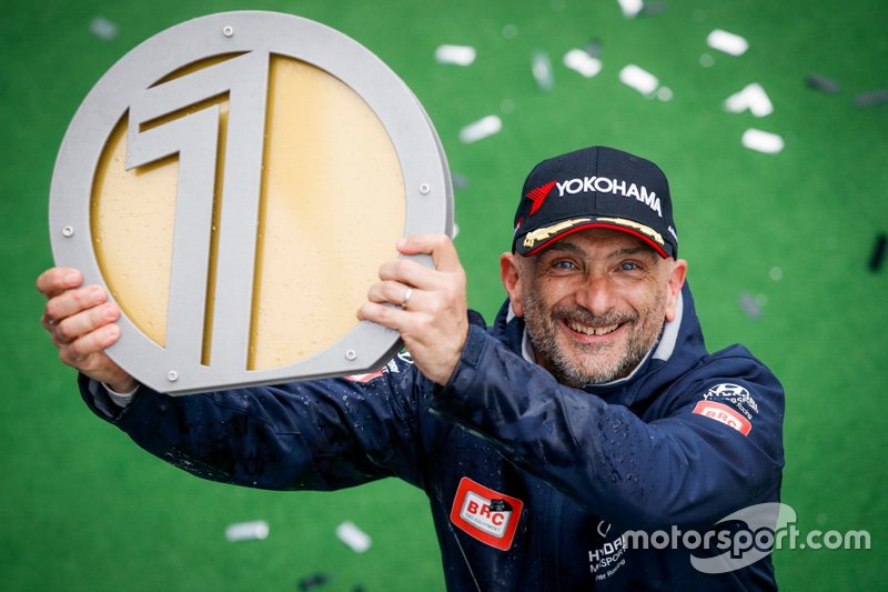 El ganador: Gabriele Tarquini, BRC Hyundai N Squadra Corse Hyundai i30 N TCR