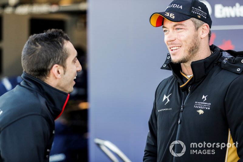 Sébastien Buemi, Nissan e.Dams, chats to Andre Lotterer, DS TECHEETAH