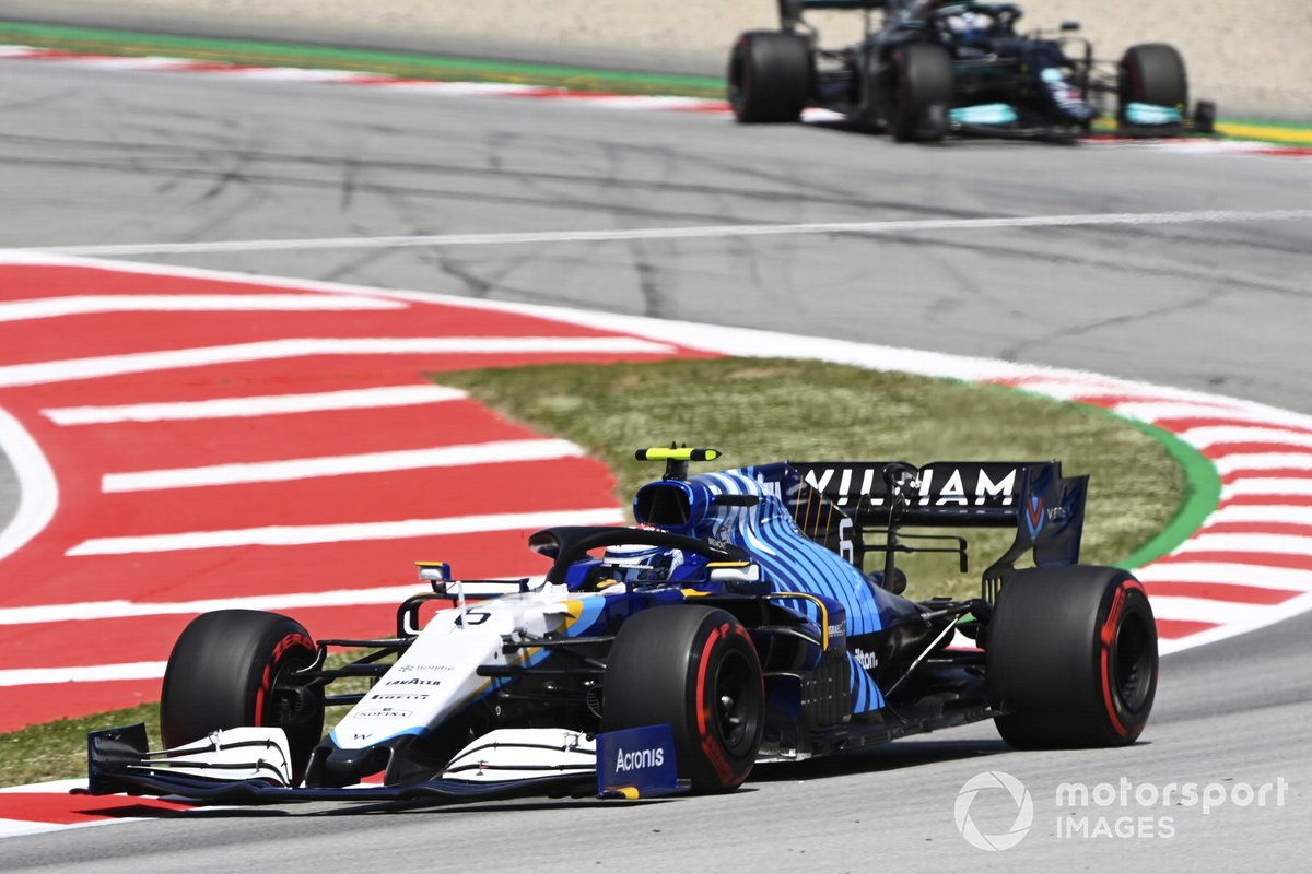 Nicholas Latifi, Williams FW43B, Valtteri Bottas, Mercedes W12
