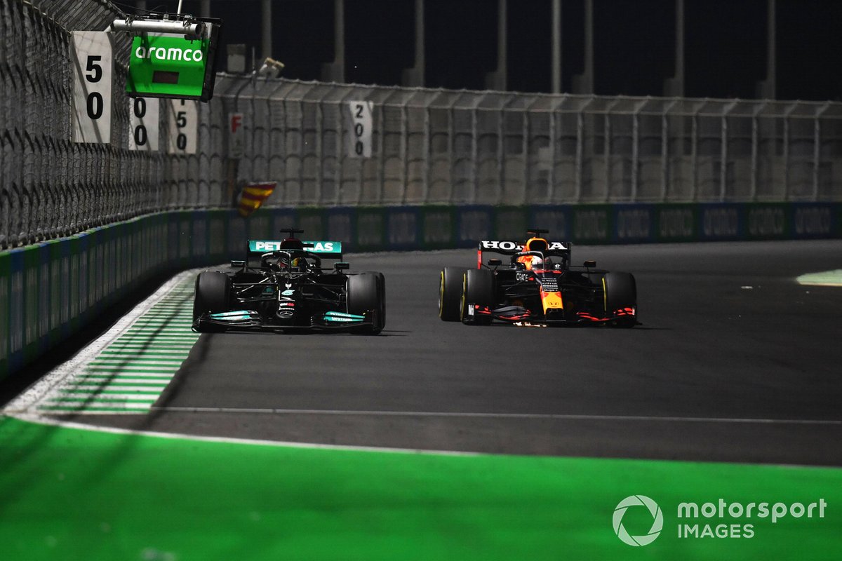 Lewis Hamilton, Mercedes W12, Max Verstappen, Red Bull Racing RB16B