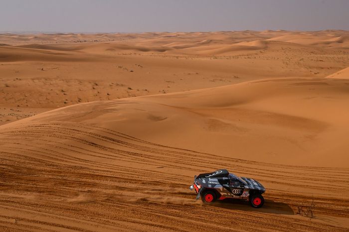 #202 Team Audi Sport Audi: Carlos Sainz, Lucas Cruz