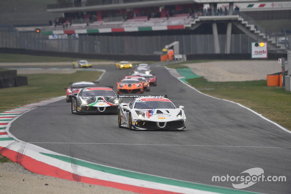 La partenza della Finale Mondiale del Trofeo Pirelli