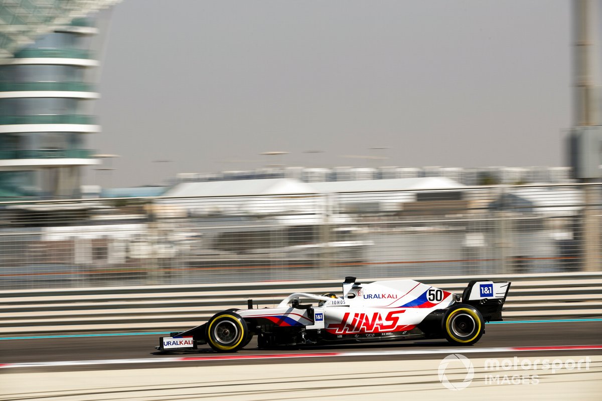 Robert Shwartzman, Haas VF-21