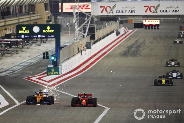 Carlos Sainz Jr., McLaren MCL35, Charles Leclerc, Ferrari SF1000