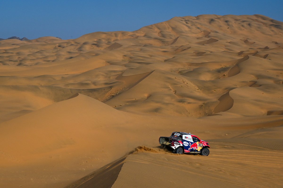 #301 Toyota Gazoo Racing: Nasser Al-Attiyah, Matthieu Baumel