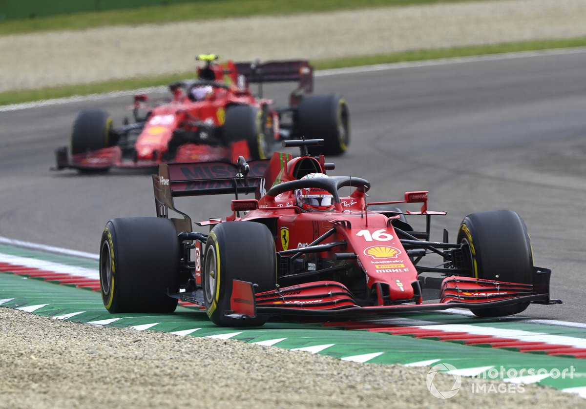 Charles Leclerc, Ferrari SF21, Carlos Sainz Jr., Ferrari SF21