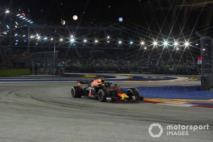 Max Verstappen, Red Bull Racing RB14 