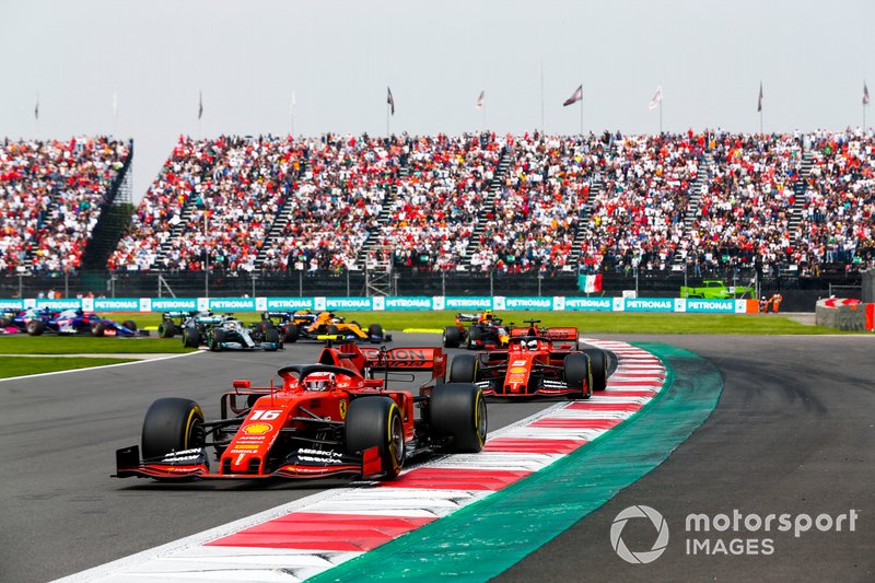 Charles Leclerc, Ferrari SF90 leading Sebastian Vettel, Ferrari SF90 at the start of the race