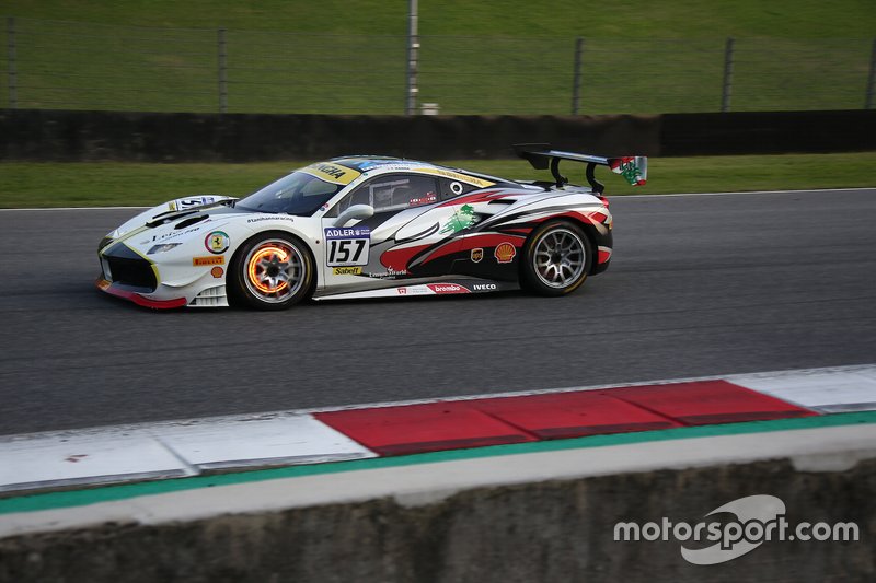 #157 Ferrari 488 Challenge, Formula Racing: Tani Hanna