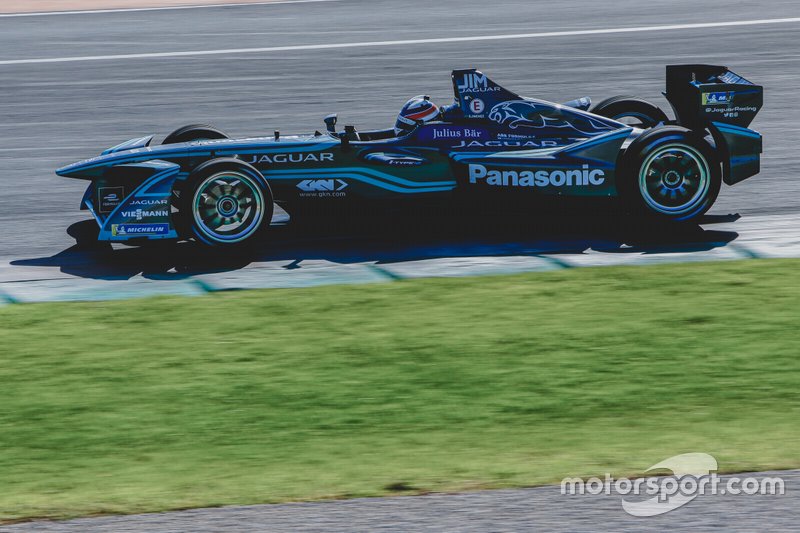 Teste de Sérgio Jimenez em carro da Fórmula E em Valência
