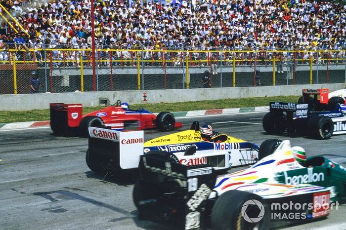 Nigel Mansell, Williams FW11 Honda, Patrick Tambay, Lola THL-2 Ford, y Teo Fabi, Benetton B186 BMW