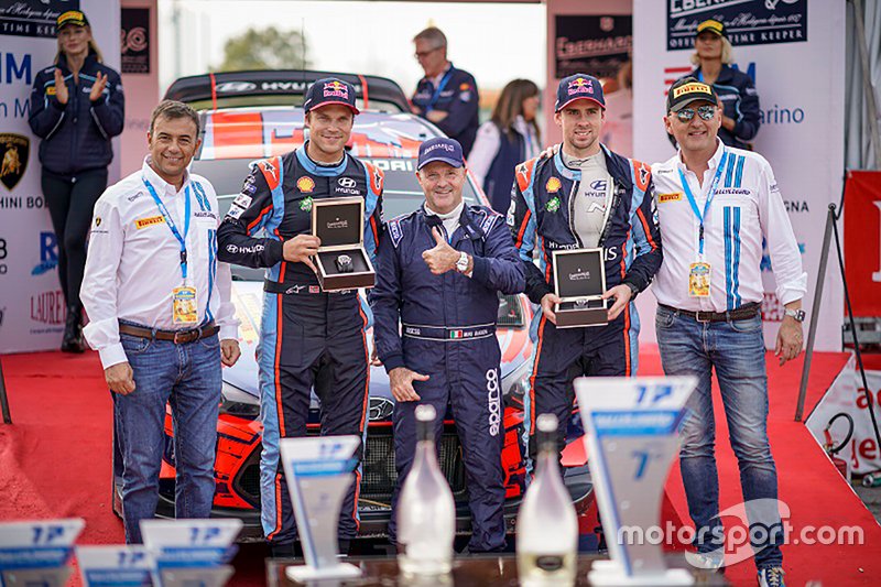 Mikkelsen sul podio