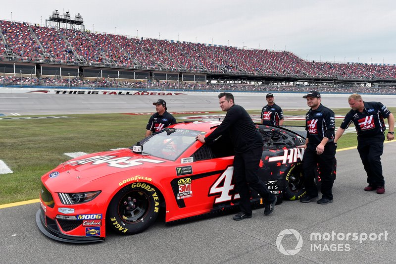Daniel Suarez, Stewart-Haas Racing, Ford Mustang Haas Automation