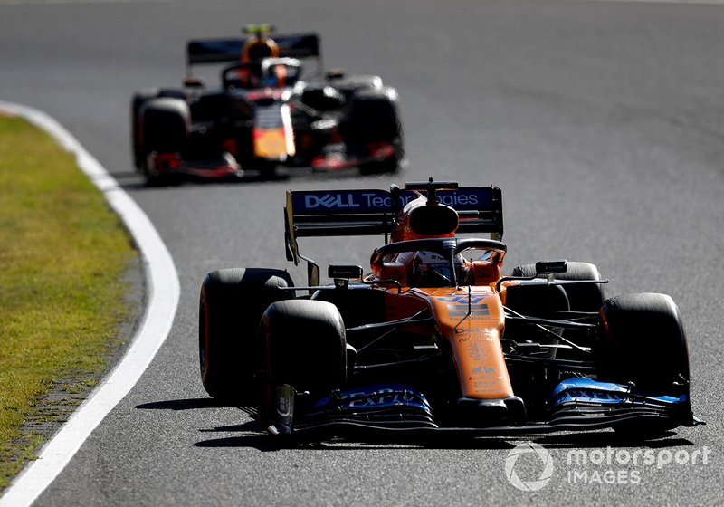 Carlos Sainz Jr., McLaren MCL34, devant Lando Norris, McLaren MCL34