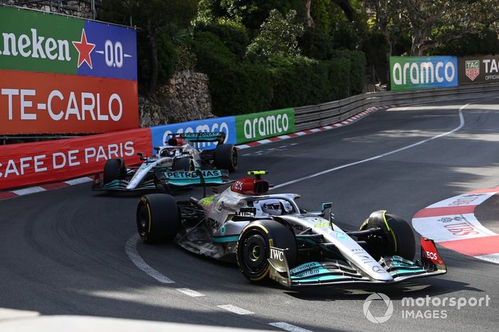 Lewis Hamilton, Mercedes W13 George Russell, Mercedes W13