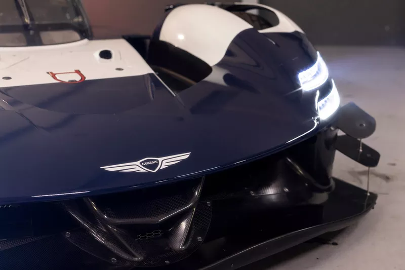 Jacky Ickx, Genesis Magma Racing