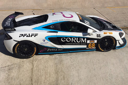 McLaren GT4, Motorsports In Action