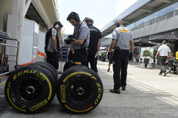Pirelli tyres