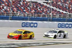 Joey Logano, Team Penske Ford and Brad Keselowski, Team Penske Ford