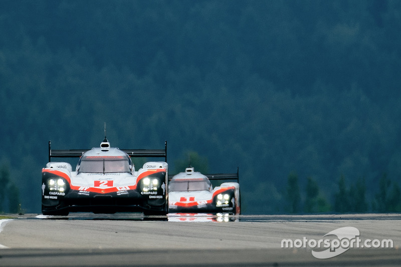 #2 Porsche Team Porsche 919 Hybrid: Timo Bernhard, Earl Bamber, Brendon Hartley, #1 Porsche Team Porsche 919 Hybrid: Neel Jani, Andre Lotterer, Nick Tandy