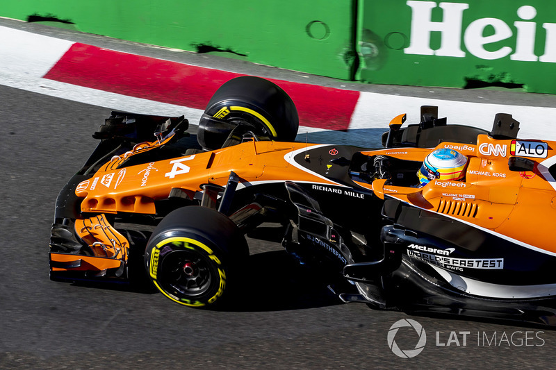 O primeiro sinal de alento veio no GP do Azerbaijão. Em corrida caótica, Alonso terminou em nono e marcou os primeiros pontos da equipe no ano.
