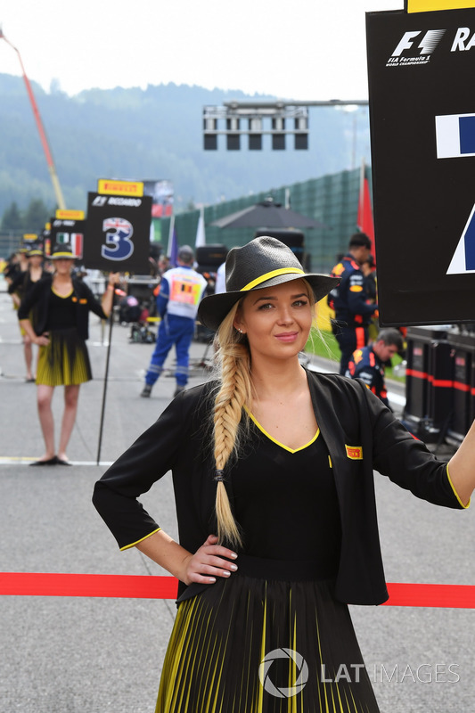 Grid girl