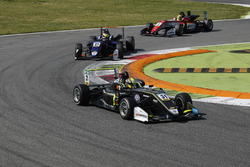 Lando Norris, Carlin Dallara F317 - Volkswagen