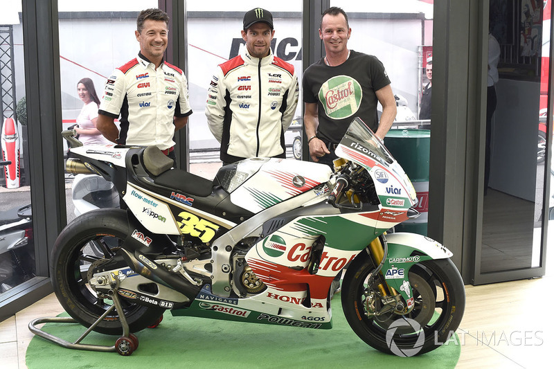 Cal Crutchlow, Aaron Slight et Lucio Cecchinello dévoilent la livrée Castrol Honda pour Silverstone