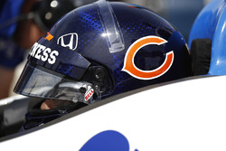 Ed Jones, Dale Coyne Racing Honda con el casco tributo a Walter Payton
