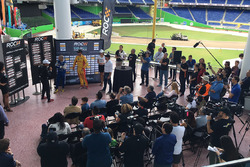 The draw for the group stages with Helio Castroneves, Tony Kanaan and Ryan Hunter-Reay