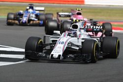 Лэнс Стролл, Williams FW40, Эстебан Окон, Sahara Force India F1 VJM10, и Маркус Эрикссон, Sauber C36