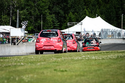 Kevin King takes the checkered flag in front of Olivier Bédard and Xavier Coupal
