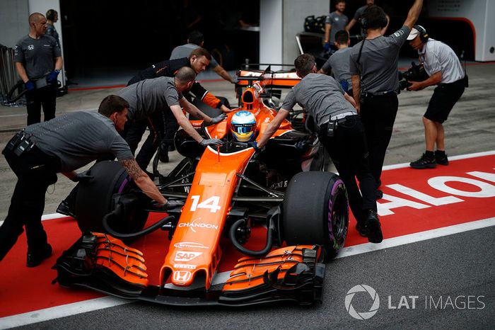 17º Fernando Alonso, McLaren MCL32 (2 puntos)