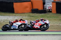 Данило Петруччи, Octo Pramac Racing, и Хорхе Лоренсо, Ducati Team