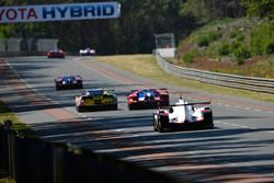 #2 Porsche Team Porsche 919 Hybrid: Timo Bernhard, Earl Bamber, Brendon Hartley