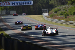 #2 Porsche Team Porsche 919 Hybrid: Timo Bernhard, Earl Bamber, Brendon Hartley