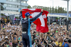 Podio: il vincitore della gara Sébastien Buemi, Renault e.Dams