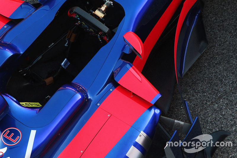 Scuderia Toro Rosso STR12