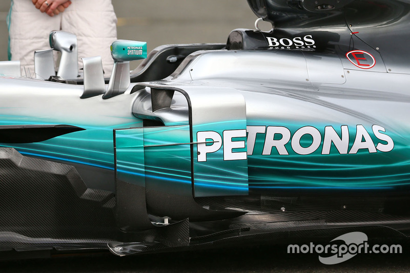Mercedes AMG F1 W08, il bargeboard