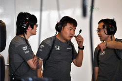 Honda engineers